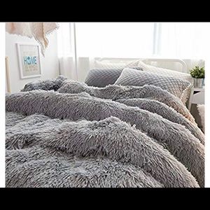 Bedding Soft King Fuzzy Comforter Poshmark